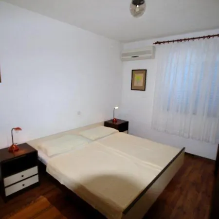 Barbat 16992b * Barbat na Rabu